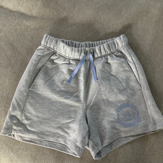 아디다스 반바지 새상품