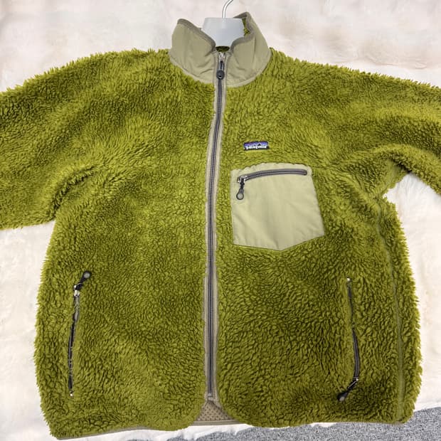 [M] 파타고니아 빈티지 딥파일 그린