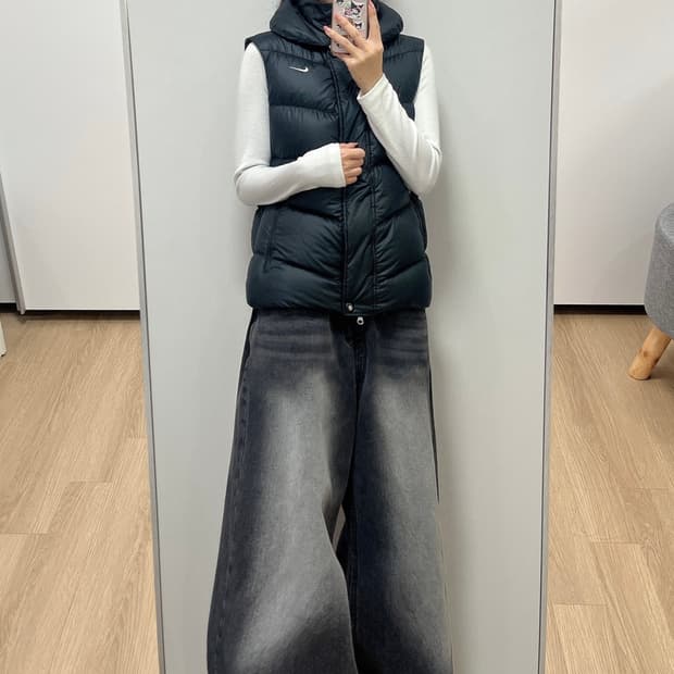 나이키 스우시 오리털 덕다운 블랙 패딩 조끼