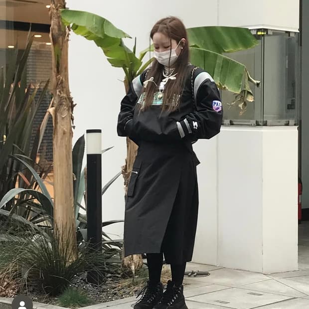 Mabling 마블링 블랙 파라슈트 리본 랩 스커트