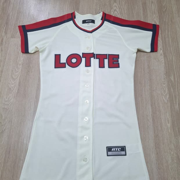 롯데자이언츠 원피스 챔피언 아이보리 44사이즈 유니폼