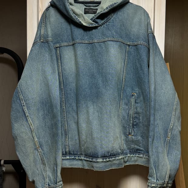 3] 발렌시아가 풀오버 데님 후드 자켓