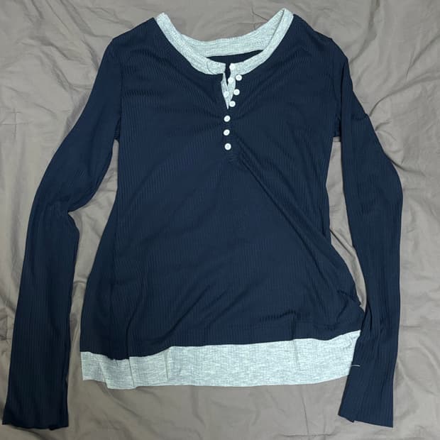 레이어드 헨리넥 브랜디멜빌깔 롱슬리브 네이비