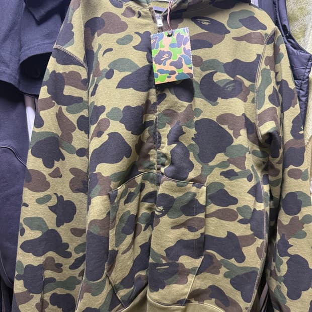 베이프 후드집업