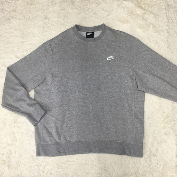 나이키 베이직 맨투맨 BB18