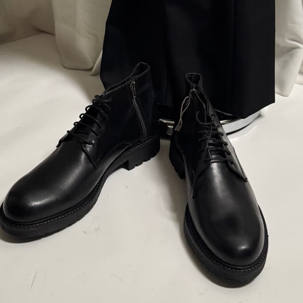 오피치네 크리에이티브(Officine Creative) 의 브르노 베리 