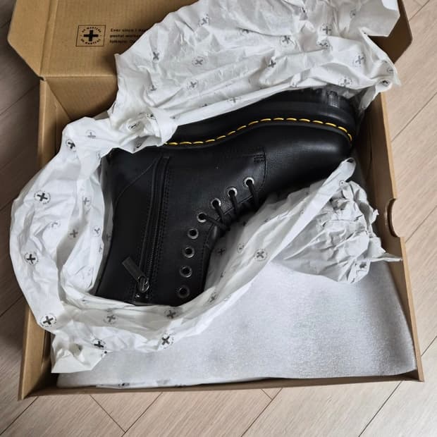 닥터마틴 제이든3 새상품