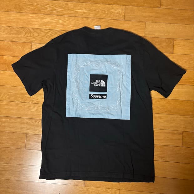 슈프림 x 노스페이스 반팔 (L)