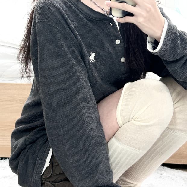 아베크롬비 순록 차콜 반버튼 롱슬리브