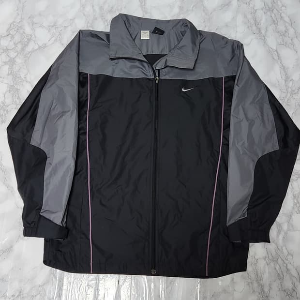 나이키 차콜 사이드라인 바람막이 자켓