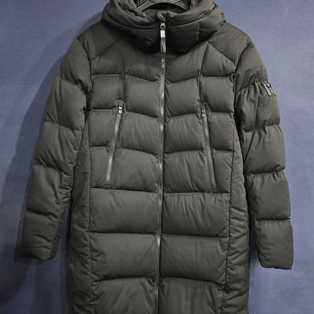 블랙야크 블랙컬러 남성 100 구스다운 롱패딩 