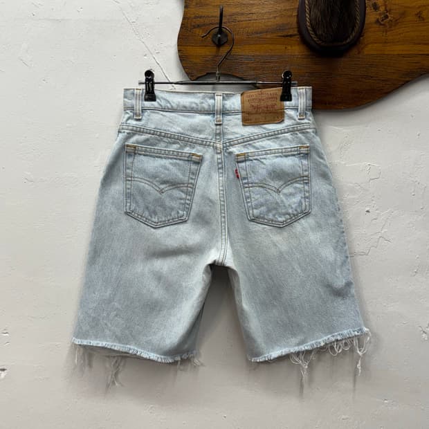 90s USA Levi's 550 Relaxed Denim Shorts