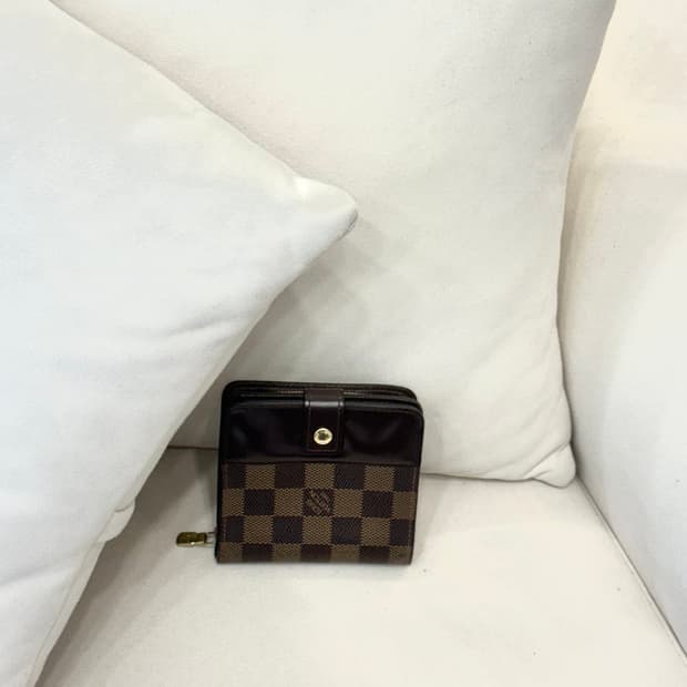 루이비통 다미에 에벤 컴팩트 반지갑 (정품)