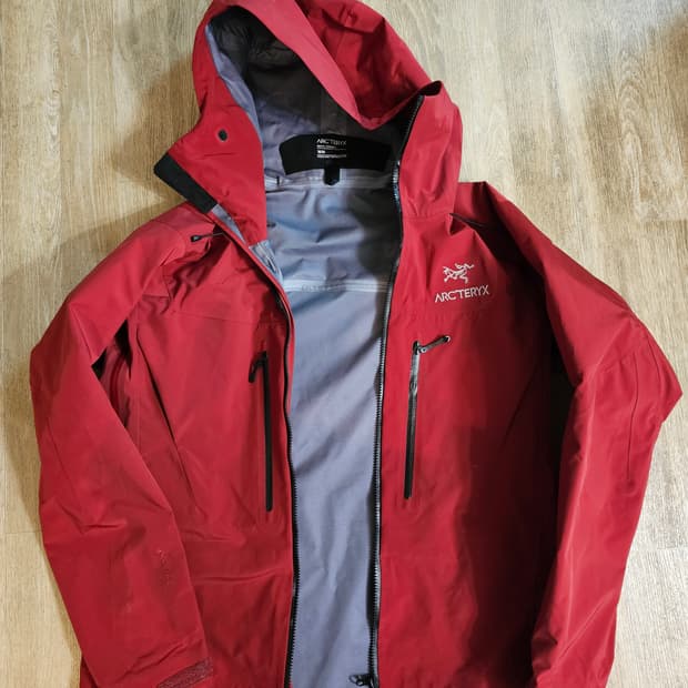 아크테릭스 알파 sv 자켓 윈드브레이커 m사이즈