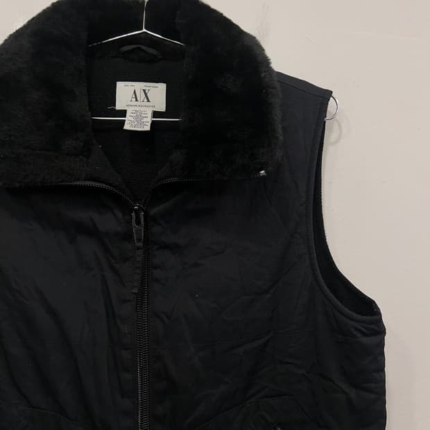 아르마니 익스체인지 퍼 카라 집업 퀼팅 베스트