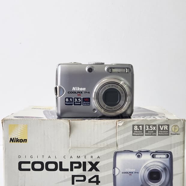 니콘 쿨픽스 p4 한글지원  디카 카메라 빈티지