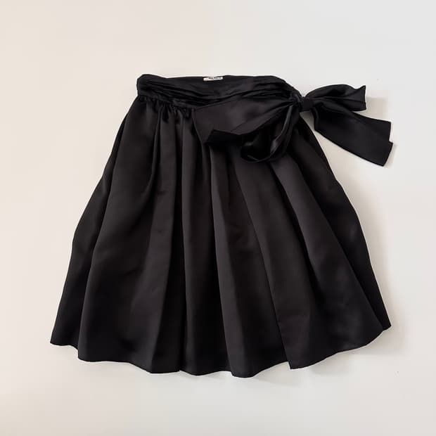 미우미우 miu miu 벨트 디테일 스커트