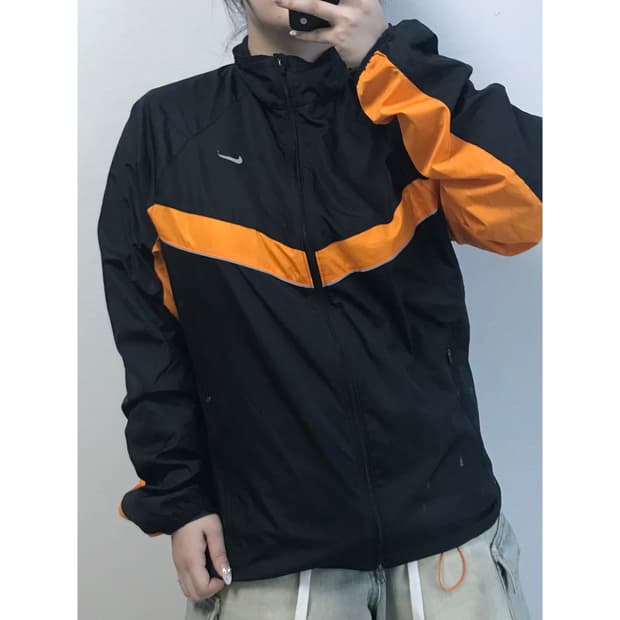 나이키 트레이닝 바람막이 L