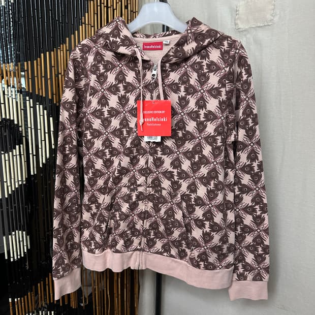 (택o) ivanahelsinki x uniqlo hood 