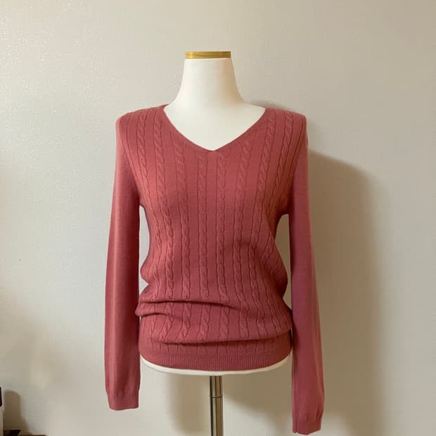 Anysis 브이넥 케이블 니트 (울 90%, 캐시미어 10%)