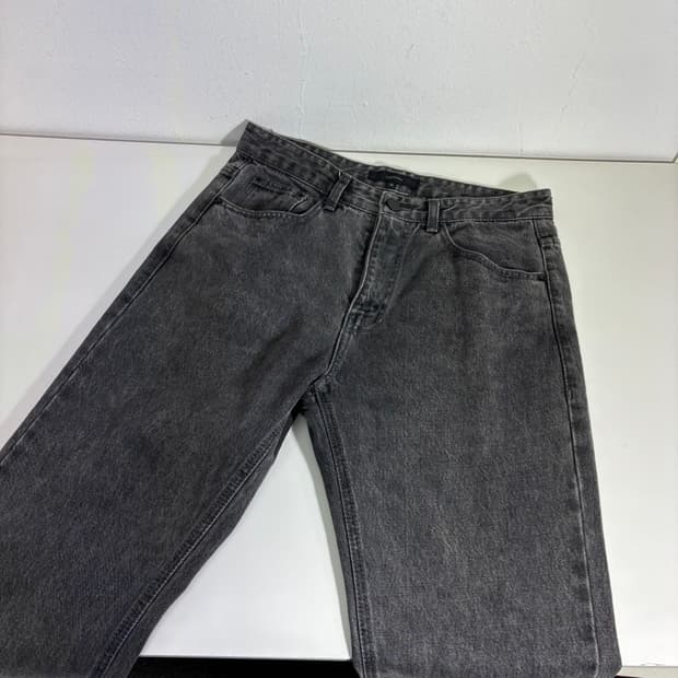 29-30 일꼬르소 슬림핏 흑청 데님팬츠