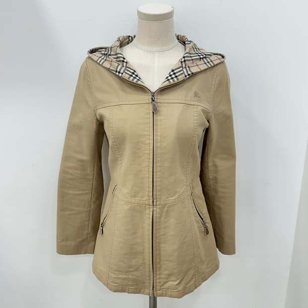 버버리 런던 블루라벨 후드 자켓