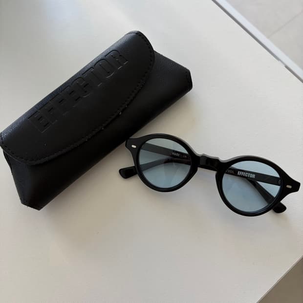 이펙터 AW2 안경