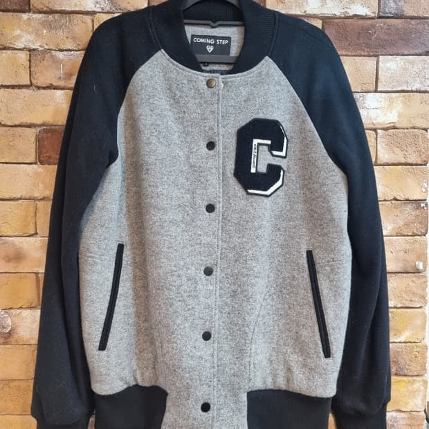 커밍스텝 야구 점퍼