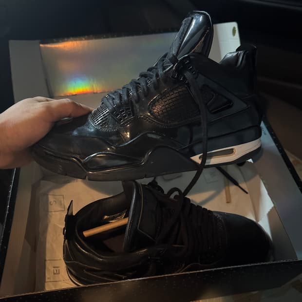 조던4 11랩4 블랙 다스베이더 260