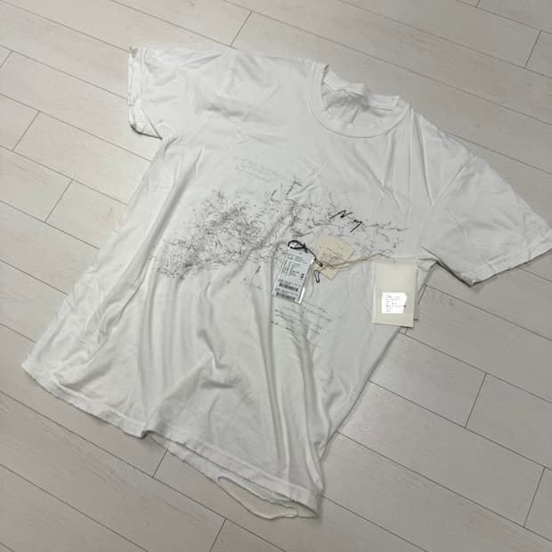 안셀름 반팔 1 사이즈 에크루 구매 리테일가 22만원  상태 8.8/10
