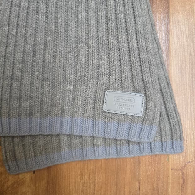 코치 스카프 판매합니다