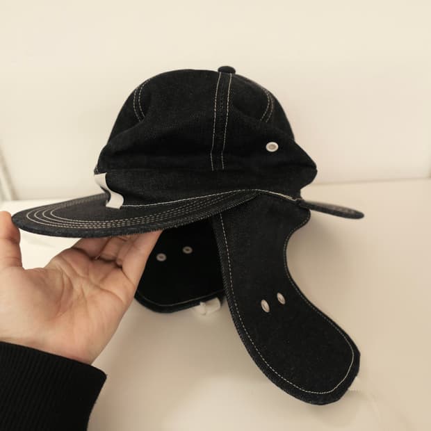 꼼데가르송 간류 더블 바이저 데님 캡