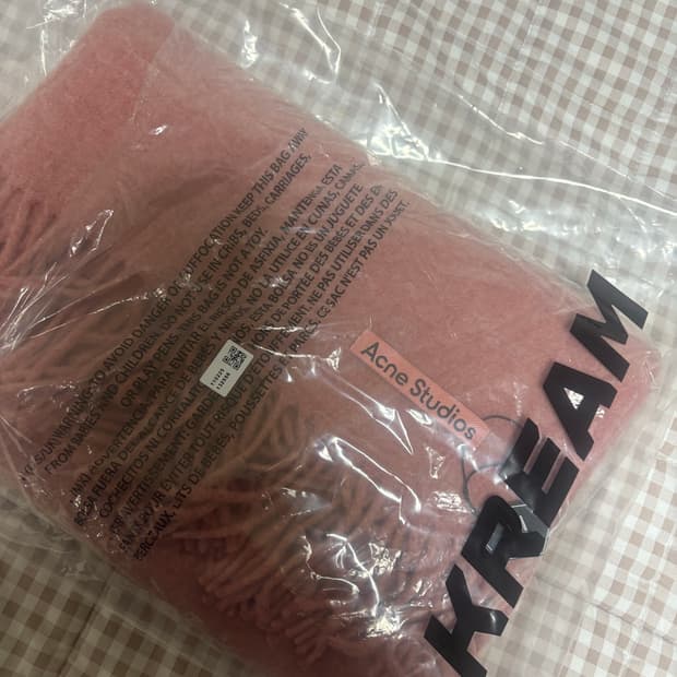 [새상품] 아크네 스튜디오 머플러 로즈 멜란지 수지 머플러