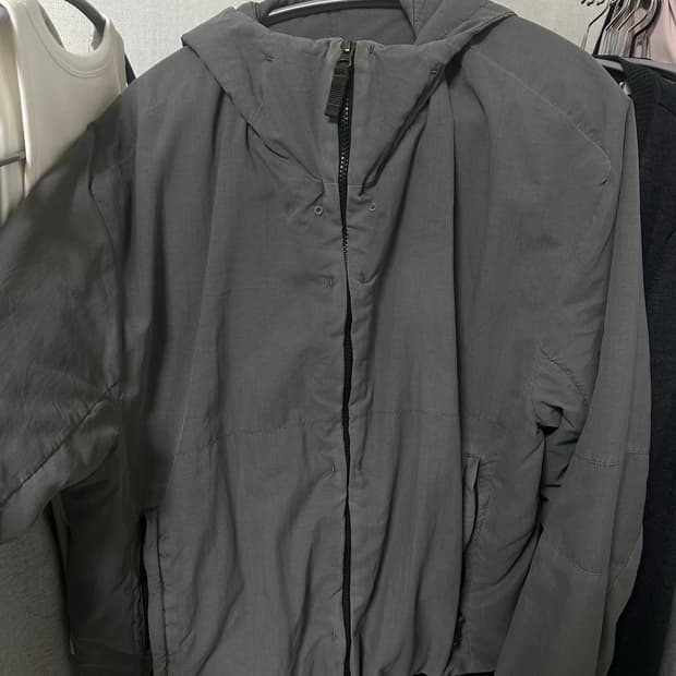 폴리테루 라이트 퍼퍼 자켓 1.2 세이지