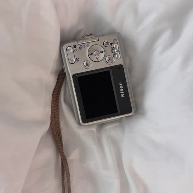 니콘 쿨픽스 Coolpix L4 카메라 디카