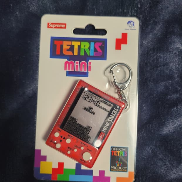 슈프림 x 테트리스 미니 레드 - 24SS (국내 정식 발매 제품)