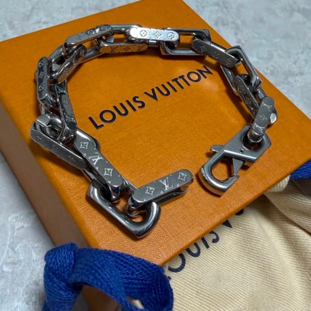 루이비통 팔찌