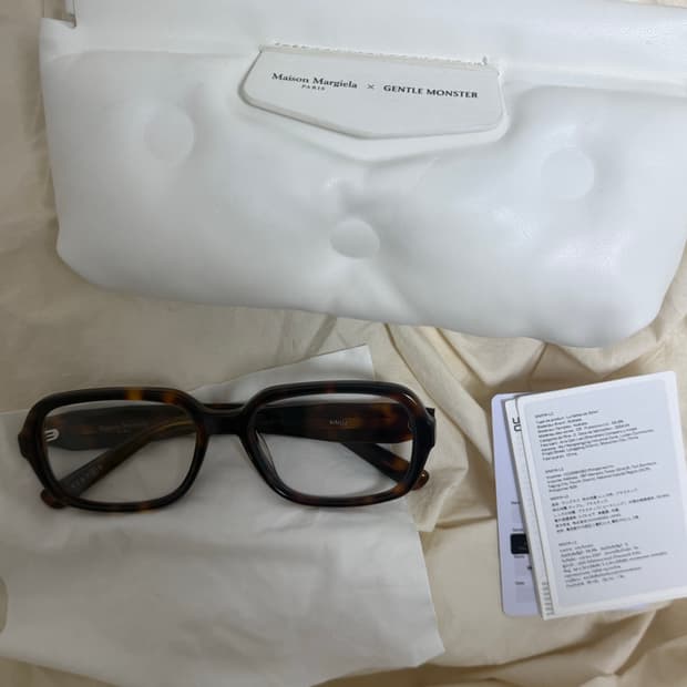 젠틀몬스터 mm114