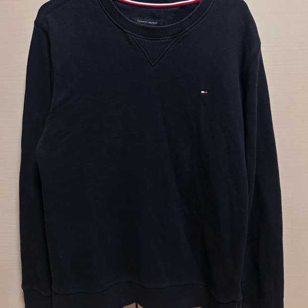 타미힐피거 네이비 맨투맨 M