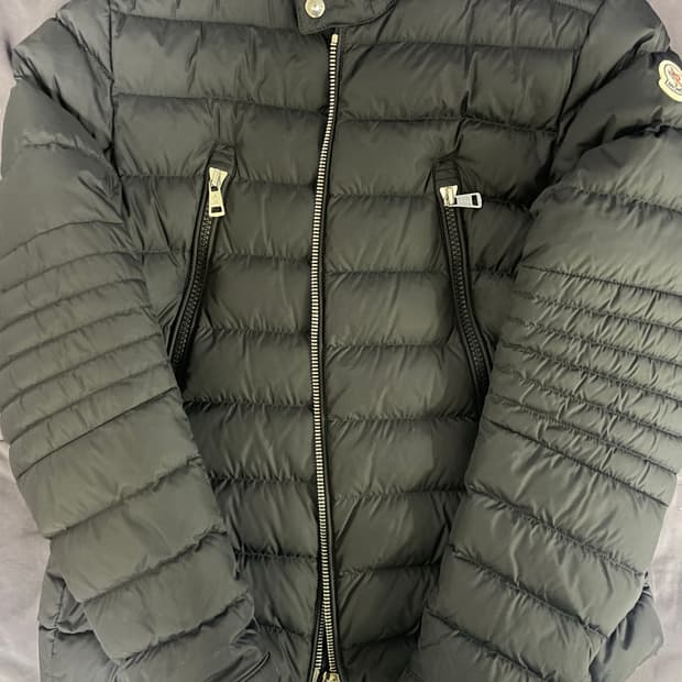 몽클레어 아미오 5사이즈