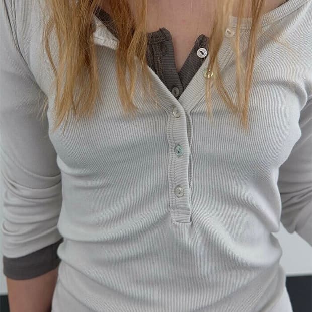 리포스 헨리넥 티셔츠 판매합니다.