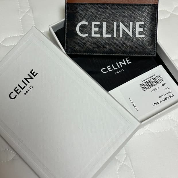 셀린느 트리옹프 캔버스 카드지갑