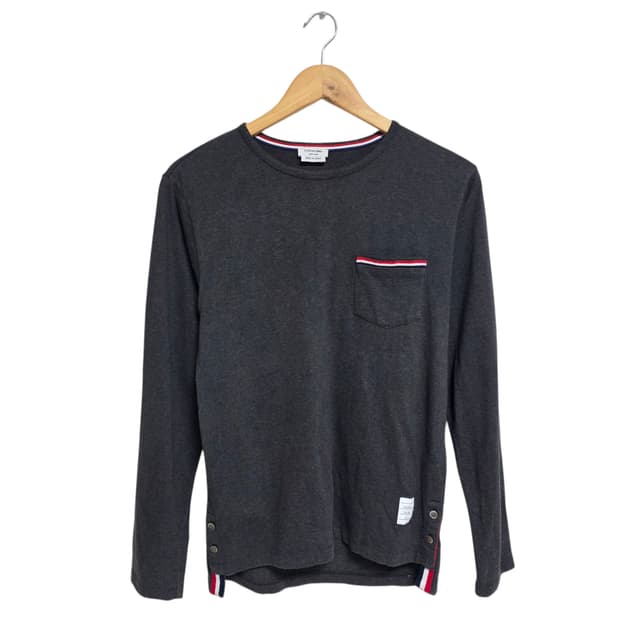 톰브라운 포켓삼선 긴팔 티셔츠