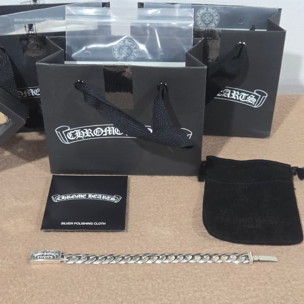 정품 크롬하츠 베이비 클래식 플로랄 파베