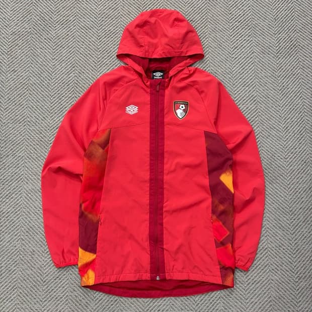 엄브로 본머스 로고 바람막이 v2177