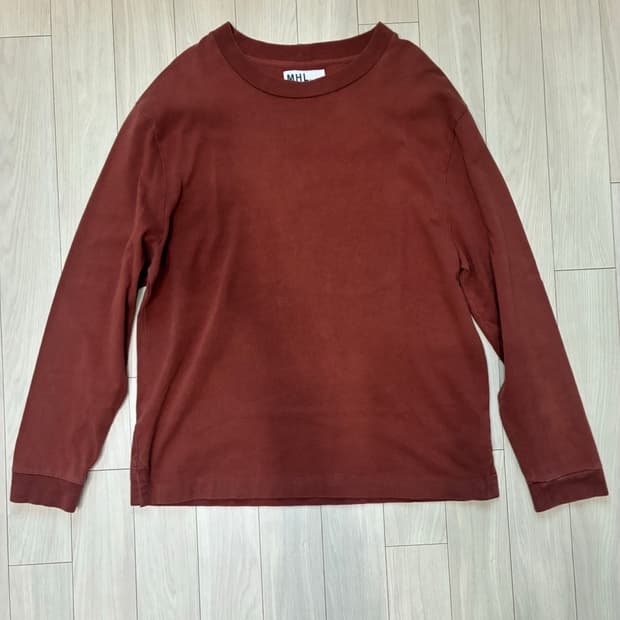 MHL. Margaret Howell 롱슬리브 티셔츠 L — 브릭 레드