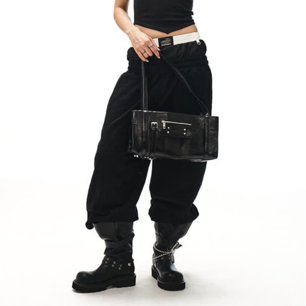 블랙퍼플 세깅 숏팬츠 화이트