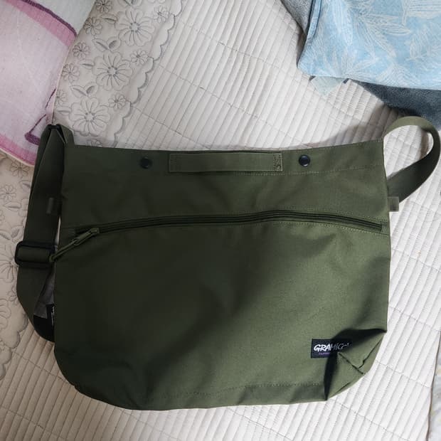 그라미치 크로스백