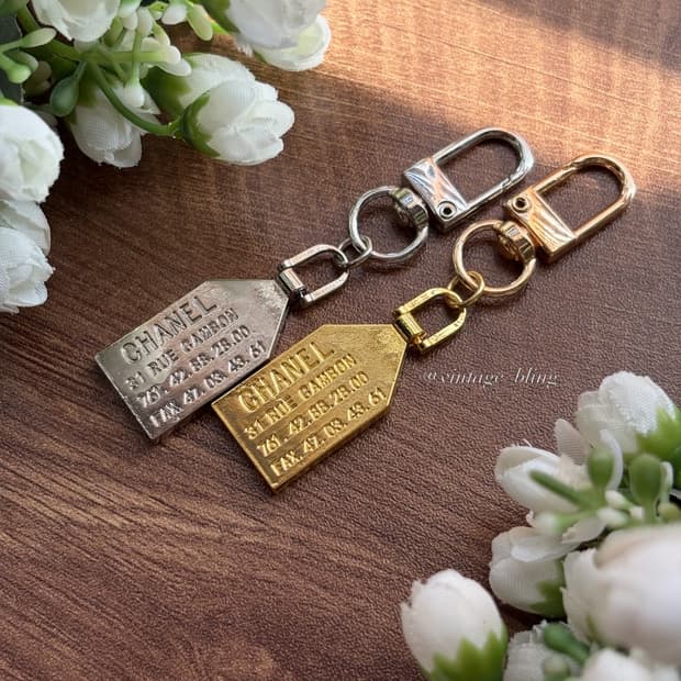 샤넬 깜봉 메탈 태그 백참 키링 키체인