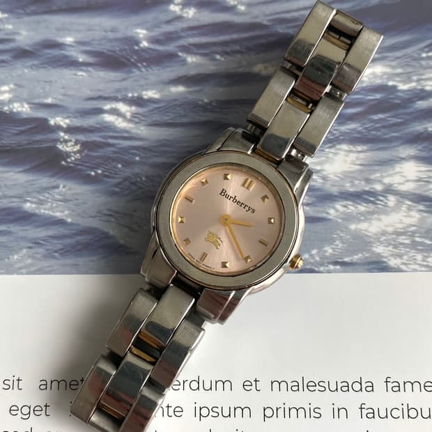 Burberrys 버버리 쿼츠 핑크 레이디스